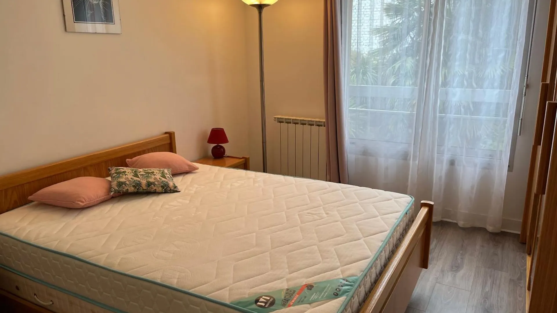 Proche De La Campagne A Paris Apartment France